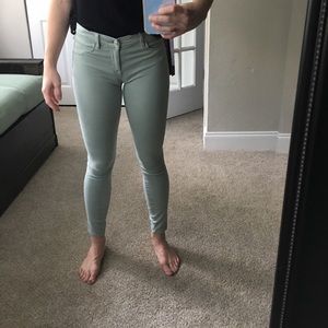 Green jeggings